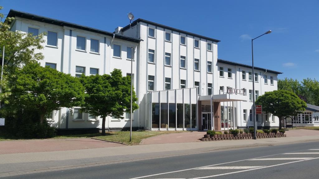 Hotel Bitterfelder Hof Exterior photo