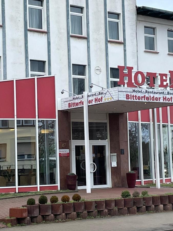 Hotel Bitterfelder Hof Exterior photo